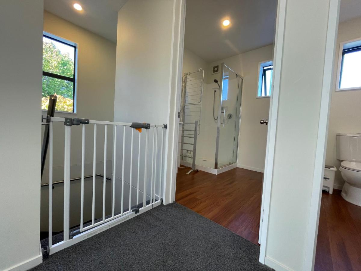 Quiet, New, Sunny Cnzhouse On Upstairs Near Cbd Apartment Christchurch Exterior photo